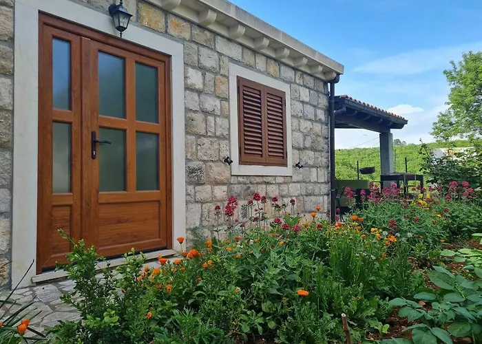 Eco-Green Cottage